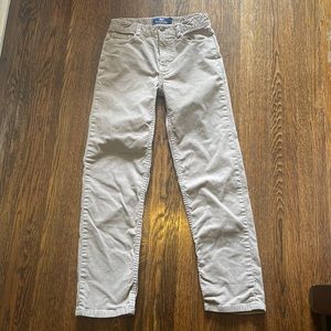 Vineyard vines boys size 10 corduroys. Excellent condition.